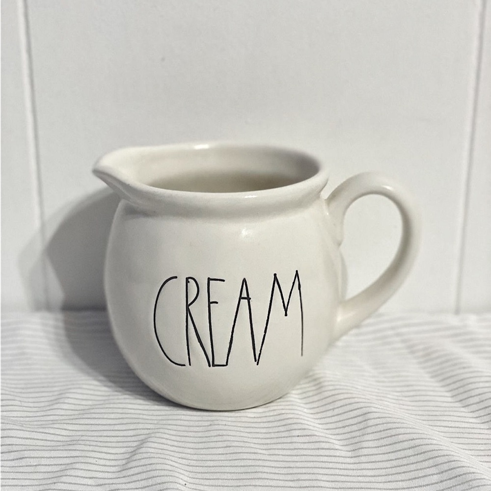 Vintage Rae Dunn Magenta (M Stamped) Cream